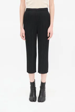 Black Pleated Cropped Pant